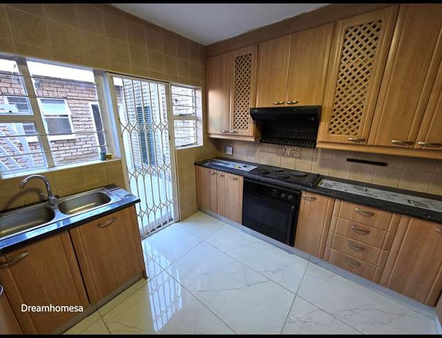 2 BEDROOM TOWNHOUSE FOR SALE IN MORNINGSIDE